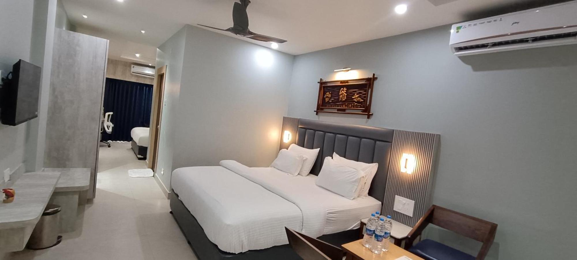 Hotel Lee Garden Near To Blue Flag Beach 500 Mtrs Purî Extérieur photo