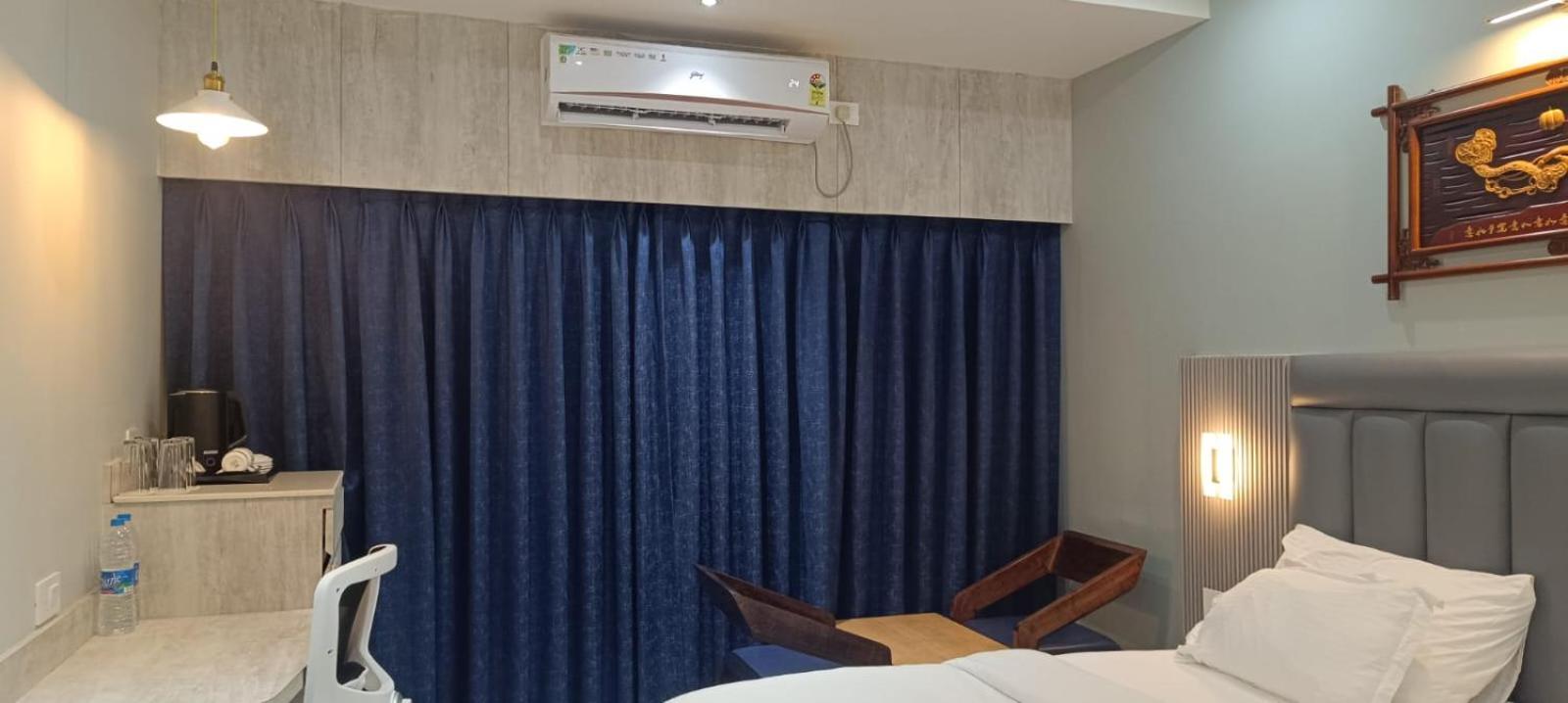 Hotel Lee Garden Near To Blue Flag Beach 500 Mtrs Purî Extérieur photo